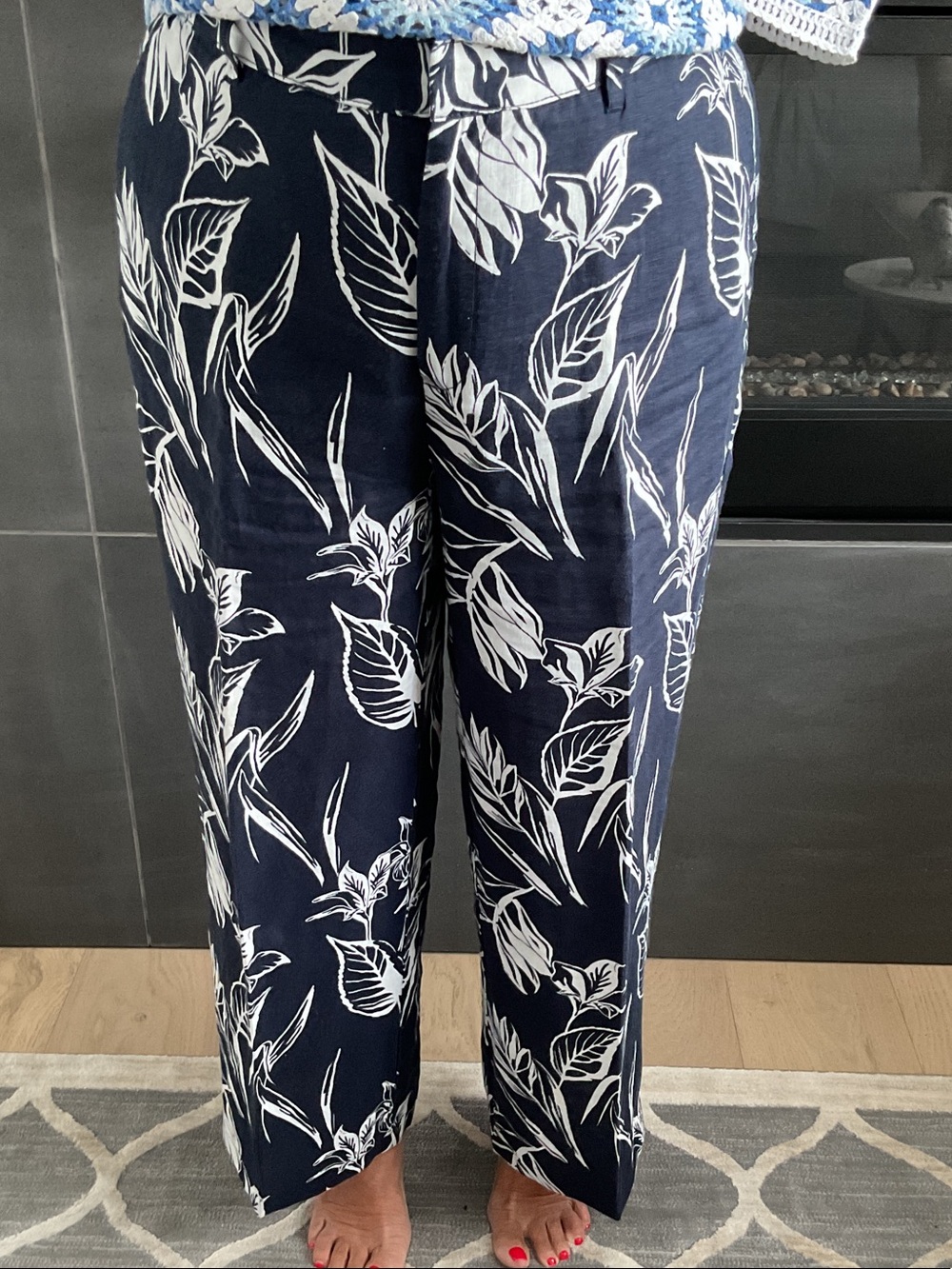 Contemporaine navy linen pants with white prints, tropical.